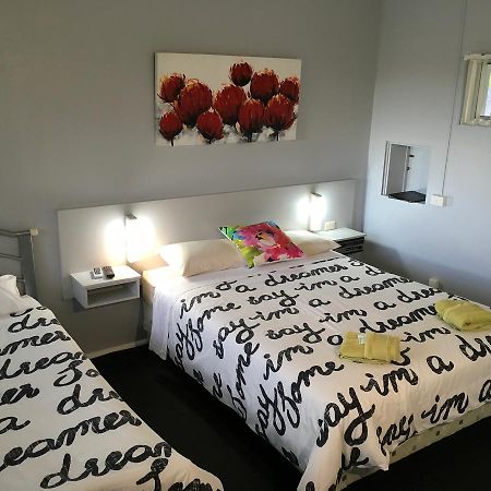 Plantation Retro Motel Tyndale Экстерьер фото