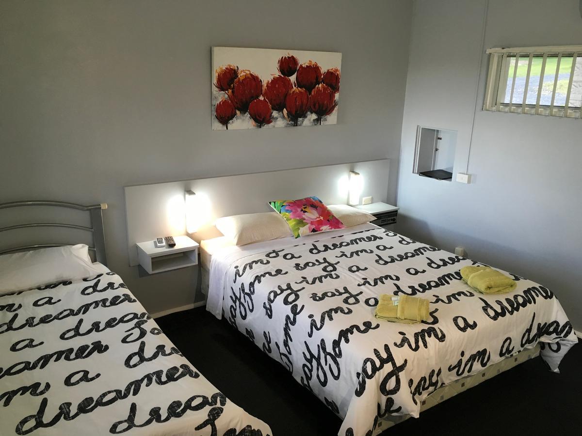 Plantation Retro Motel Tyndale Экстерьер фото